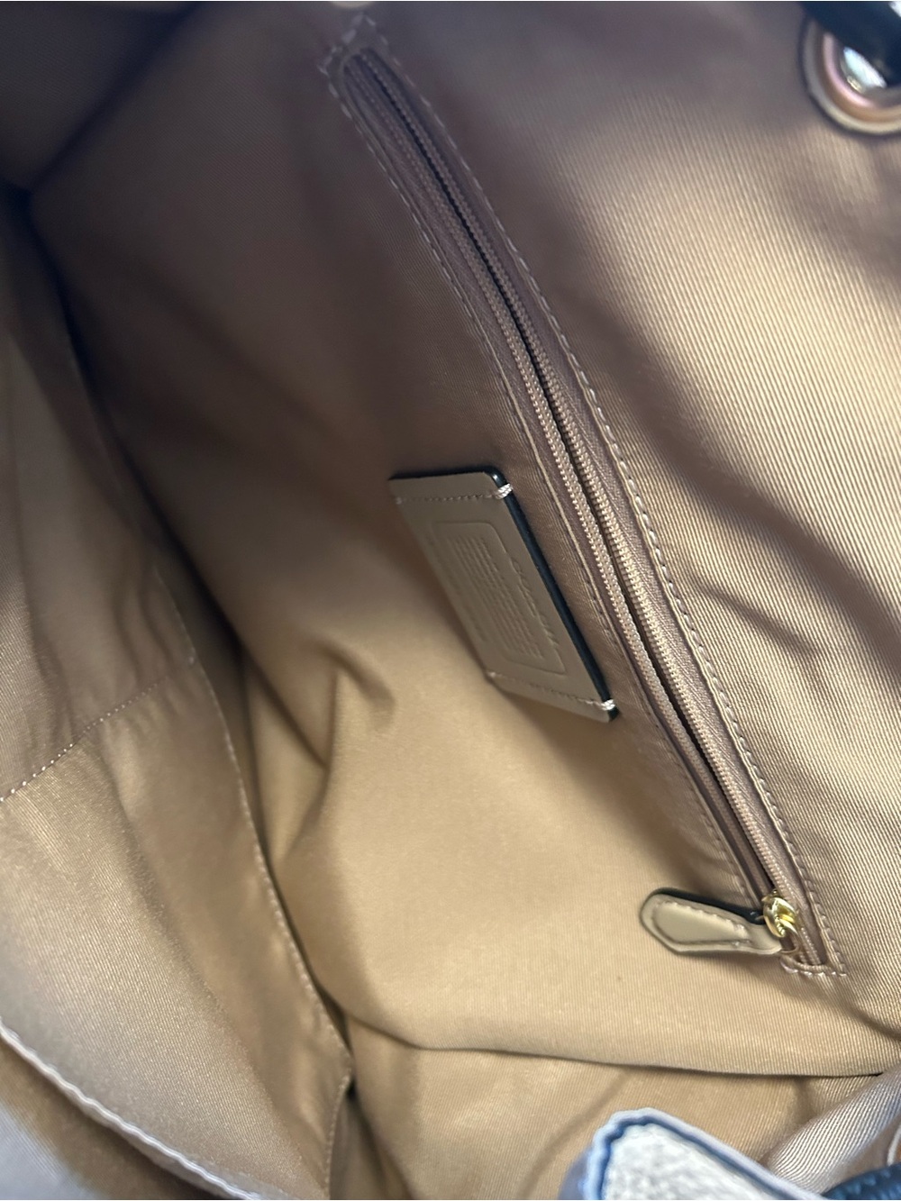 NWOT Coach Pennie Two-Tone Tan & Cream Pebbled Leather Backpack - Picture 7 of 12